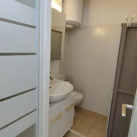 T2 - Parking - Wifi - Proche - Calme - 2 Pers - Narbonne-plage - Fr-1-795-15 * Narbonne
