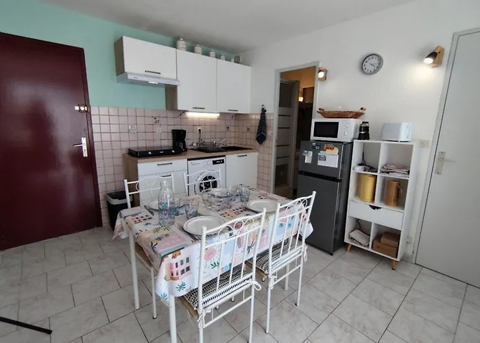 T2 - Parking - Wifi - Proche - Calme - 2 Pers - Narbonne-plage - Fr-1-795-15 * ناربون